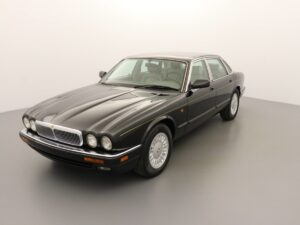 Photo 1 of 6 of O196451 JAGUAR XJ6 V6