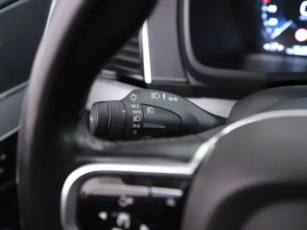 Photo 10 of 39 of YV1LFBABDH1115373 Volvo XC90 2.0 T8 Twin Engine AWD Inscription 7p. LED