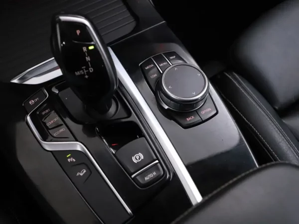 Photo 15 of 27 of WBATY15000N033780 BMW X3 xDrive20i High Executive (5-drs SUV)