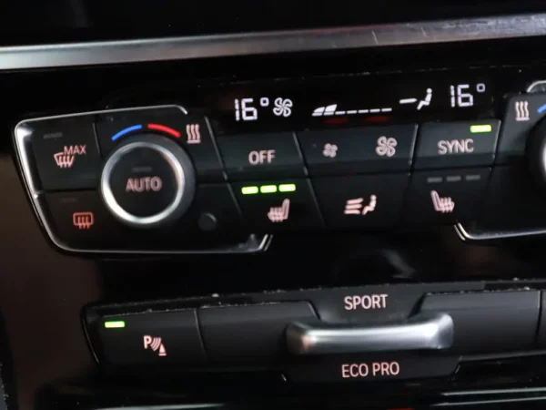 Photo 18 of 31 of WBA2D310805C62624 BMW 2 Serie Gran Tourer 218i 7p.