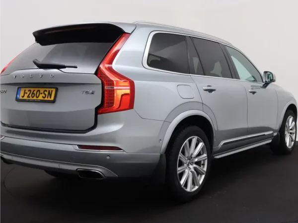 Photo 2 of 39 of YV1LFBABDH1115373 Volvo XC90 2.0 T8 Twin Engine AWD Inscription 7p. LED