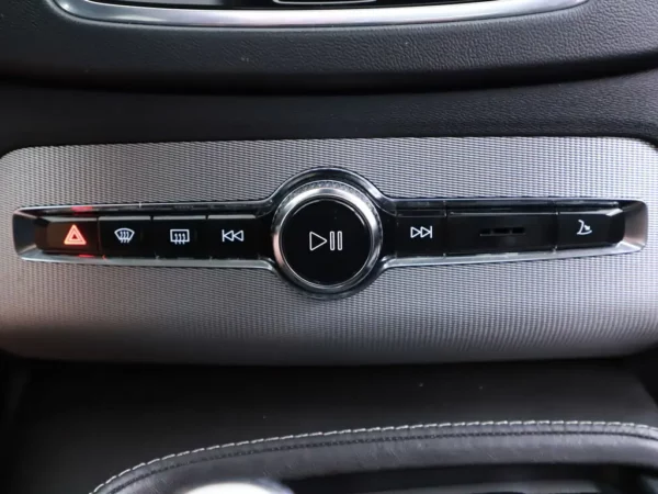 Photo 20 of 39 of YV1LFBABDH1115373 Volvo XC90 2.0 T8 Twin Engine AWD Inscription 7p. LED