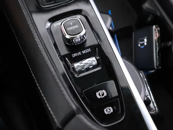 Photo 21 of 39 of YV1LFBABDH1115373 Volvo XC90 2.0 T8 Twin Engine AWD Inscription 7p. LED