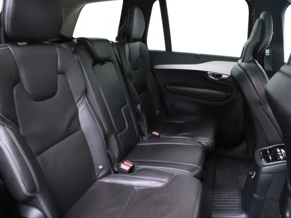 Photo 28 of 39 of YV1LFBABDH1115373 Volvo XC90 2.0 T8 Twin Engine AWD Inscription 7p. LED