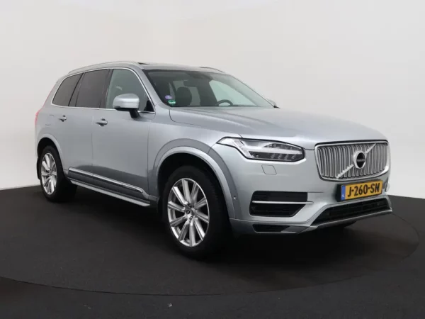 Photo 38 of 39 of YV1LFBABDH1115373 Volvo XC90 2.0 T8 Twin Engine AWD Inscription 7p. LED