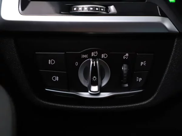 Photo 7 of 27 of WBATY15000N033780 BMW X3 xDrive20i High Executive (5-drs SUV)