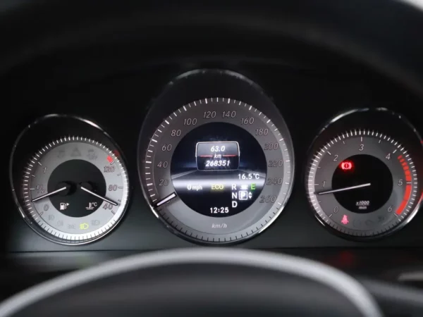 Photo 10 of 27 of WDC2049011F964945 Mercedes-Benz GLK-Klasse 200 CDI Ambition