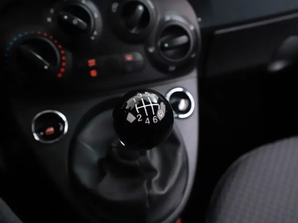 Photo 11 of 21 of ZFA3120000JE13502 Fiat 500C 1.0 Hybrid Pop Softtop DAB