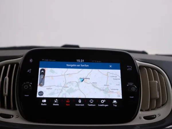 Photo 11 of 22 of ZFA3120000JE47103 Fiat 500 1.0 Hybrid Lounge Airco