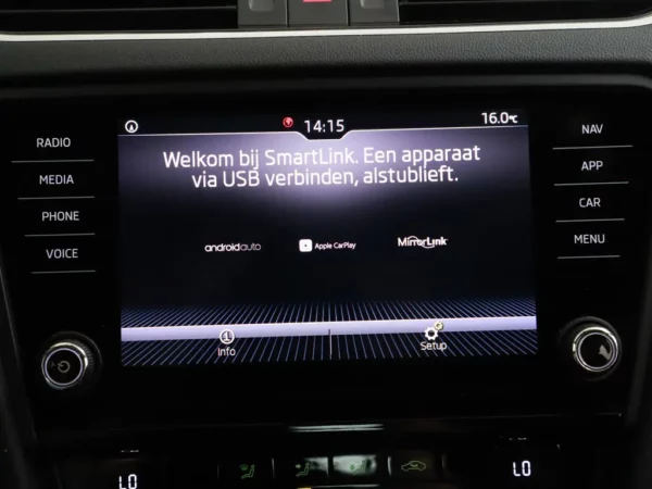 Photo 11 of 27 of TMBJP9NE6L0010741 Skoda Octavia Combi 1.0 TSI Business Edition