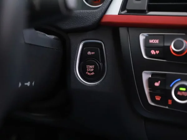 Photo 11 of 33 of WBA3X31030D358417 BMW 3-serie Gran Turismo 328i High Executive