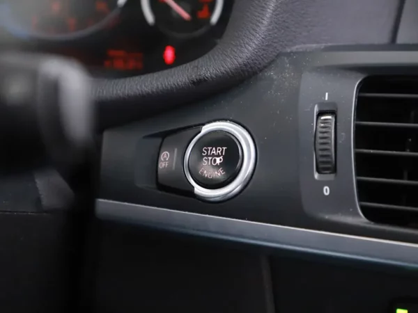 Photo 11 of 37 of WBAWY710300C96156 BMW X3 xDrive35d High Executive M-Pakket