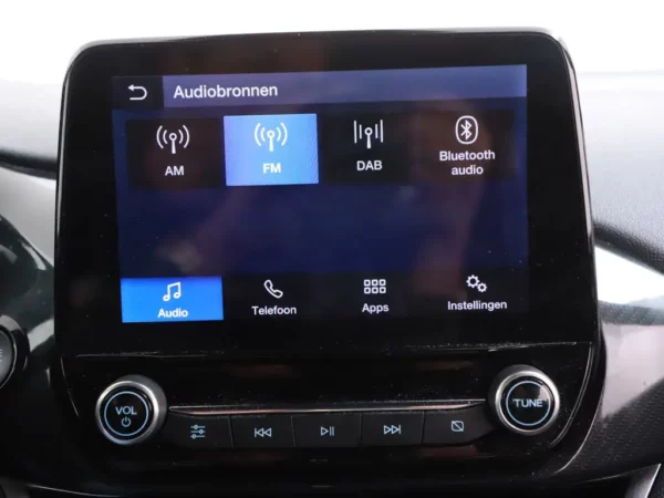 Photo 12 of 26 of WF0JXXGAHJME77616 Ford Fiesta 1.0 EcoBoost Hybrid ST-Line LED