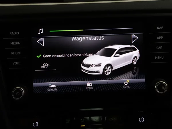 Photo 12 of 27 of TMBJP9NE6L0010741 Skoda Octavia Combi 1.0 TSI Business Edition