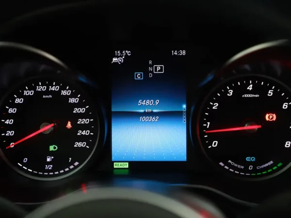 Photo 12 of 36 of WDD2052771F890023 Mercedes-Benz C-Klasse Estate 200 Business Solution AMG Plus Upgrade Edition 5-drs Combi