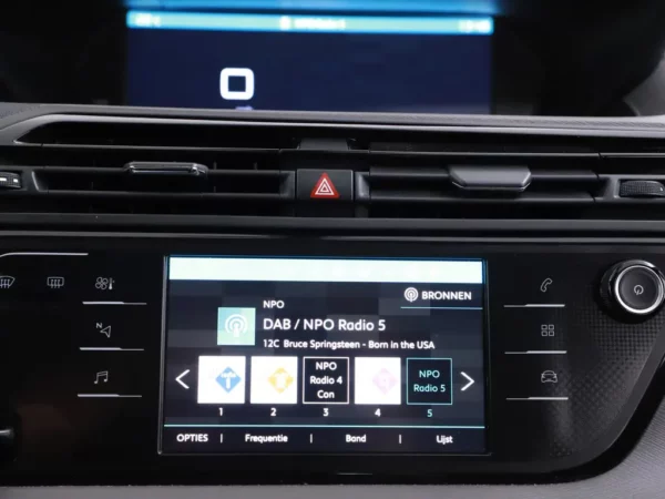 Photo 13 of 27 of VF73DHNYMHJ662117 Citroen C4 Picasso 1.2 PureTech Shine (5-drs