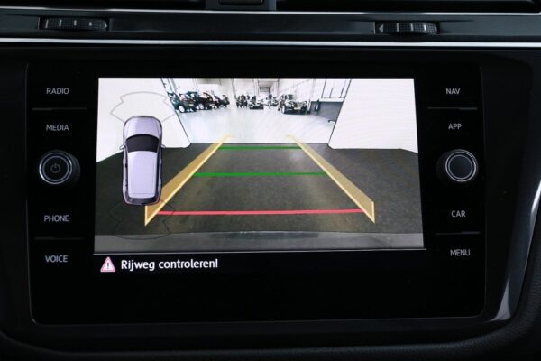 Photo 13 of 29 of WVGZZZ5NZJM080524 Volkswagen Tiguan Allspace 1.4 TSI Comfortline 7-SEATS