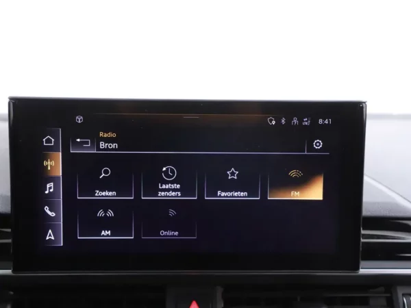 Photo 13 of 30 of WAUZZZF47LA021709 Audi A4 Avant 35 Automaat TFSI S-Line Sport