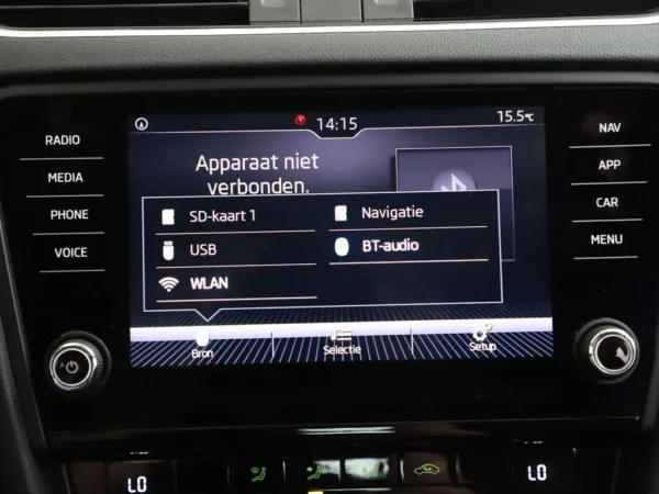 Photo 14 of 27 of TMBJP9NE6L0010741 Skoda Octavia Combi 1.0 TSI Business Edition