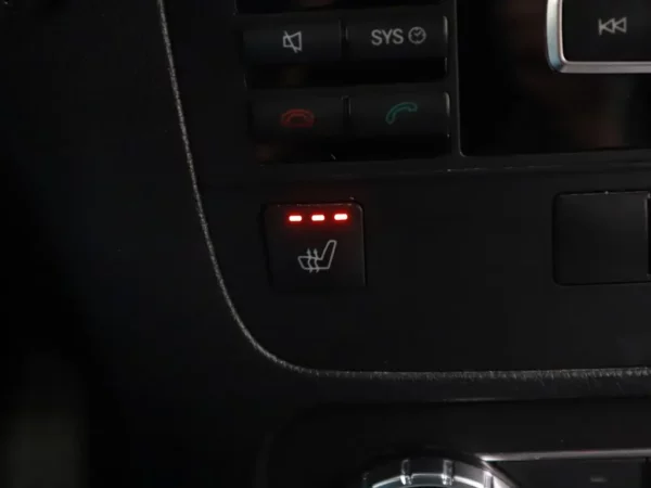 Photo 14 of 27 of WDC2049011F964945 Mercedes-Benz GLK-Klasse 200 CDI Ambition