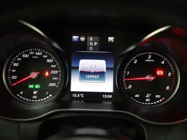 Photo 14 of 30 of WDC2539251F632566 Mercedes-Benz GLC 350 d Aut. 4MATIC Premium Plus 5-drs SUV