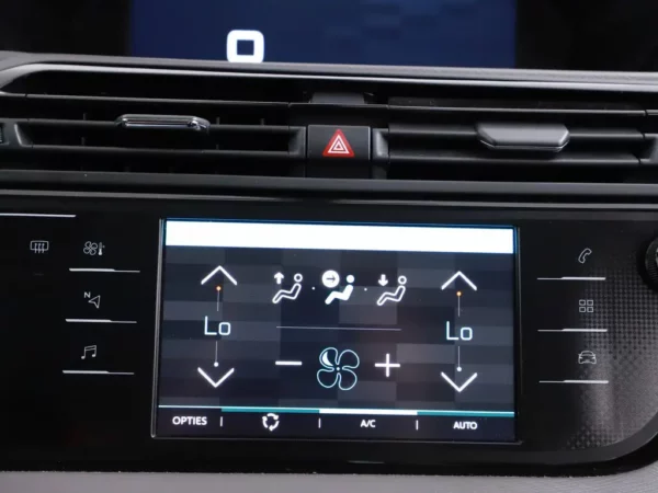 Photo 15 of 27 of VF73DHNYMHJ662117 Citroen C4 Picasso 1.2 PureTech Shine (5-drs