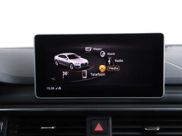 Photo 15 of 33 of WAUZZZF54KA021075 Audi A5 Sportback 40 TFSI Design Pro Line Plus