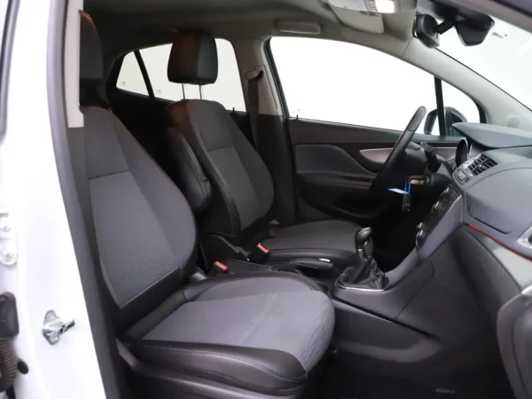 Photo 16 of 24 of W0LJD7E88G4028016 Opel Mokka 1.4 T Cosmo Airco