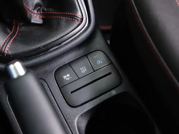 Photo 16 of 26 of WF0JXXGAHJME77616 Ford Fiesta 1.0 EcoBoost Hybrid ST-Line LED