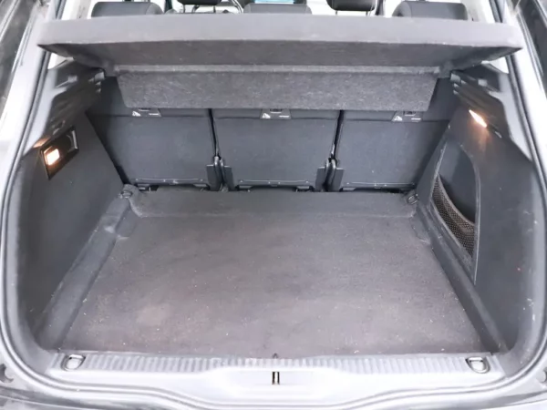 Photo 17 of 27 of VF73DHNYMHJ662117 Citroen C4 Picasso 1.2 PureTech Shine (5-drs