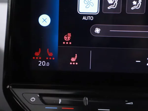 Photo 17 of 28 of WVWZZZE1ZMP019258 Volkswagen ID.3 Business 58 kWh IQ-Light