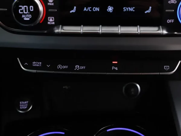 Photo 17 of 30 of WAUZZZF5XRA018580 Audi A5 Sportback 35 TFSI S-Line Competition VC