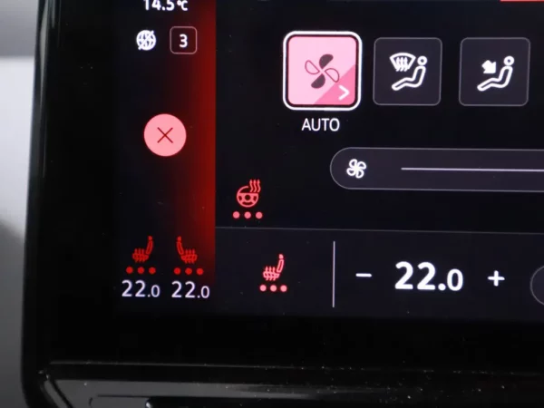 Photo 17 of 31 of WVWZZZE1ZMP001396 Volkswagen ID.3 First Plus 58 kWh