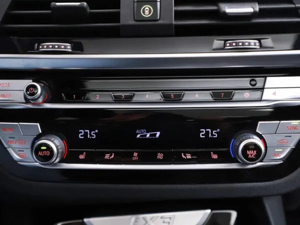 Photo 18 of 36 of WBY7X41090SZ08143 BMW iX3 Executive 80 kWh