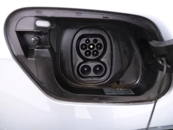 Photo 19 of 28 of WVWZZZE1ZMP019258 Volkswagen ID.3 Business 58 kWh IQ-Light