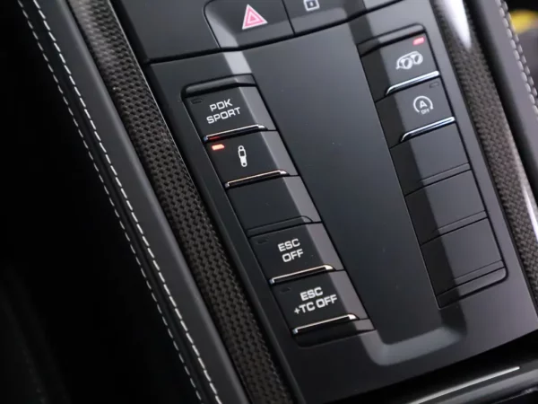 Photo 19 of 30 of WP0ZZZ98ZNS272368 Porsche 718 GT4 4.0 Xenon Cruise Ecc