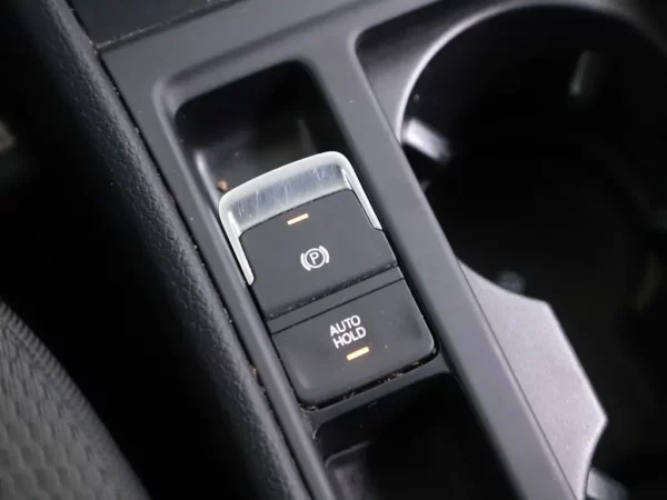 Photo 19 of 31 of WVWZZZAUZLP505120 Volkswagen GOLF Variant 1.0 TSI Comfortline 5-drs Combi