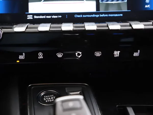 Photo 19 of 35 of VR3FRHNSTMY008275 Peugeot 508 SW 1.2 PureTech Aut. Blue Lease Allure LED