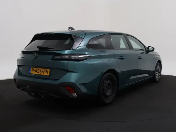 Photo 2 of 26 of VR3FRHNPLNY542505 Peugeot 308 SW 1.2 PureTech Active Pack Business