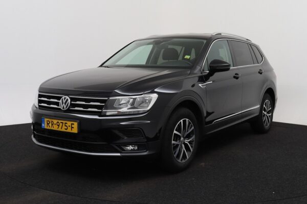 Photo 2 of 29 of WVGZZZ5NZJM080524 Volkswagen Tiguan Allspace 1.4 TSI Comfortline 7-SEATS