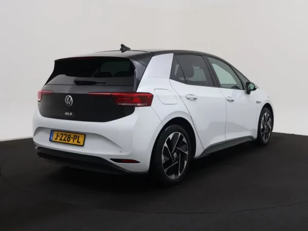 Photo 2 of 29 of WVWZZZE1ZLP006903 Volkswagen ID.3 First 58 kWh LED