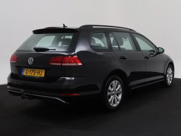 Photo 2 of 31 of WVWZZZAUZLP505120 Volkswagen GOLF Variant 1.0 TSI Comfortline 5-drs Combi