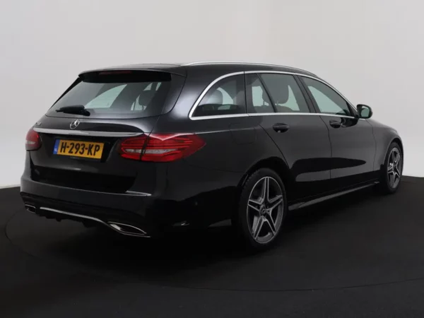 Photo 2 of 36 of WDD2052771F890023 Mercedes-Benz C-Klasse Estate 200 Business Solution AMG Plus Upgrade Edition 5-drs Combi