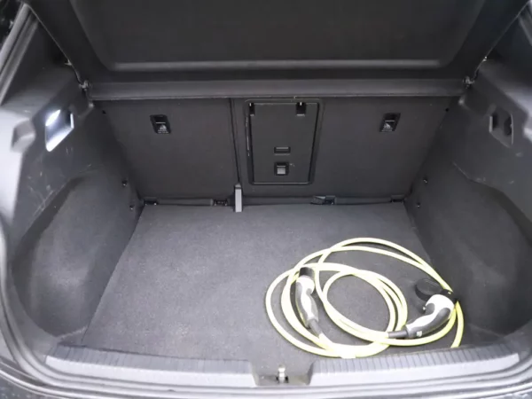 Photo 20 of 31 of WVWZZZE1ZMP001396 Volkswagen ID.3 First Plus 58 kWh