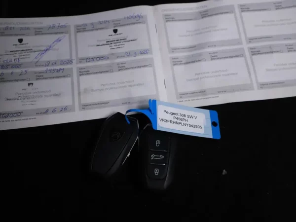 Photo 21 of 26 of VR3FRHNPLNY542505 Peugeot 308 SW 1.2 PureTech Active Pack Business