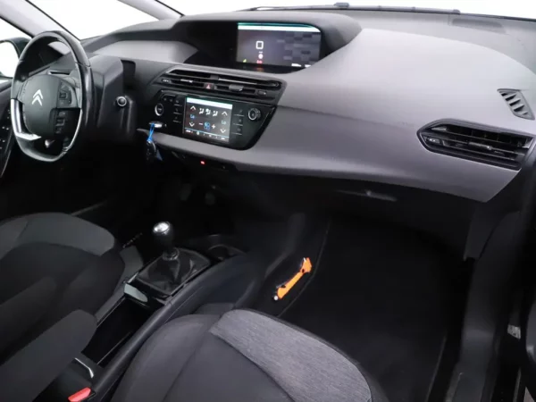 Photo 21 of 27 of VF73DHNYMHJ662117 Citroen C4 Picasso 1.2 PureTech Shine (5-drs