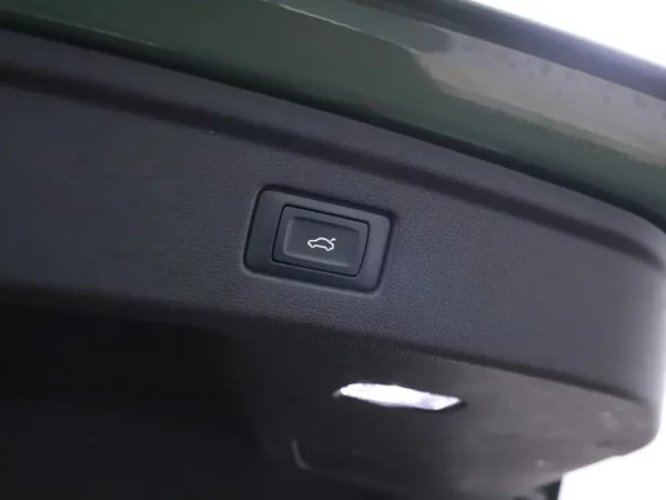 Photo 21 of 30 of WAUZZZF5XRA018580 Audi A5 Sportback 35 TFSI S-Line Competition VC