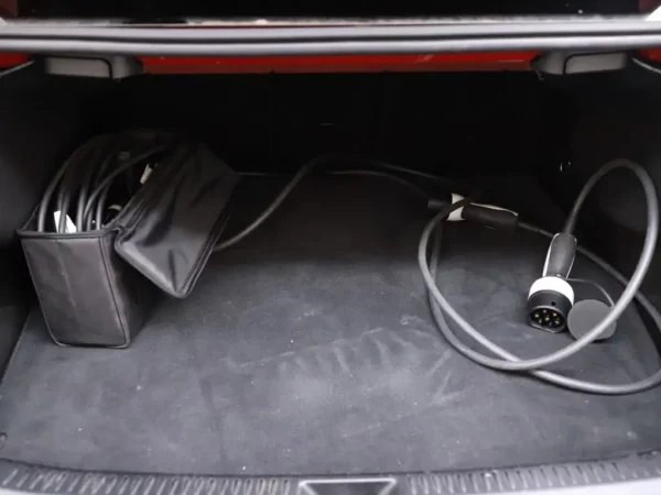 Photo 21 of 32 of W1K1771861J273372 Mercedes-Benz A-Klasse 250e Business Solution AMG HUD