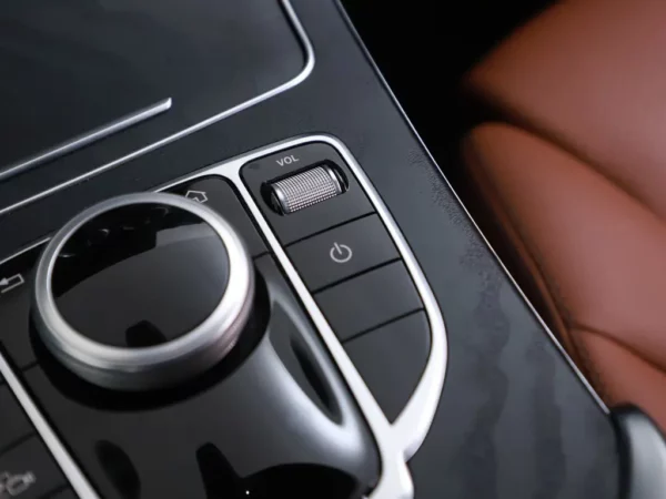 Photo 21 of 36 of WDD2052771F890023 Mercedes-Benz C-Klasse Estate 200 Business Solution AMG Plus Upgrade Edition 5-drs Combi