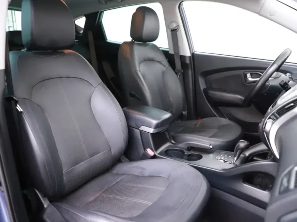 Photo 22 of 29 of TMAJU81BBCJ290071 Hyundai ix35 2.0i Aut. i-Catcher